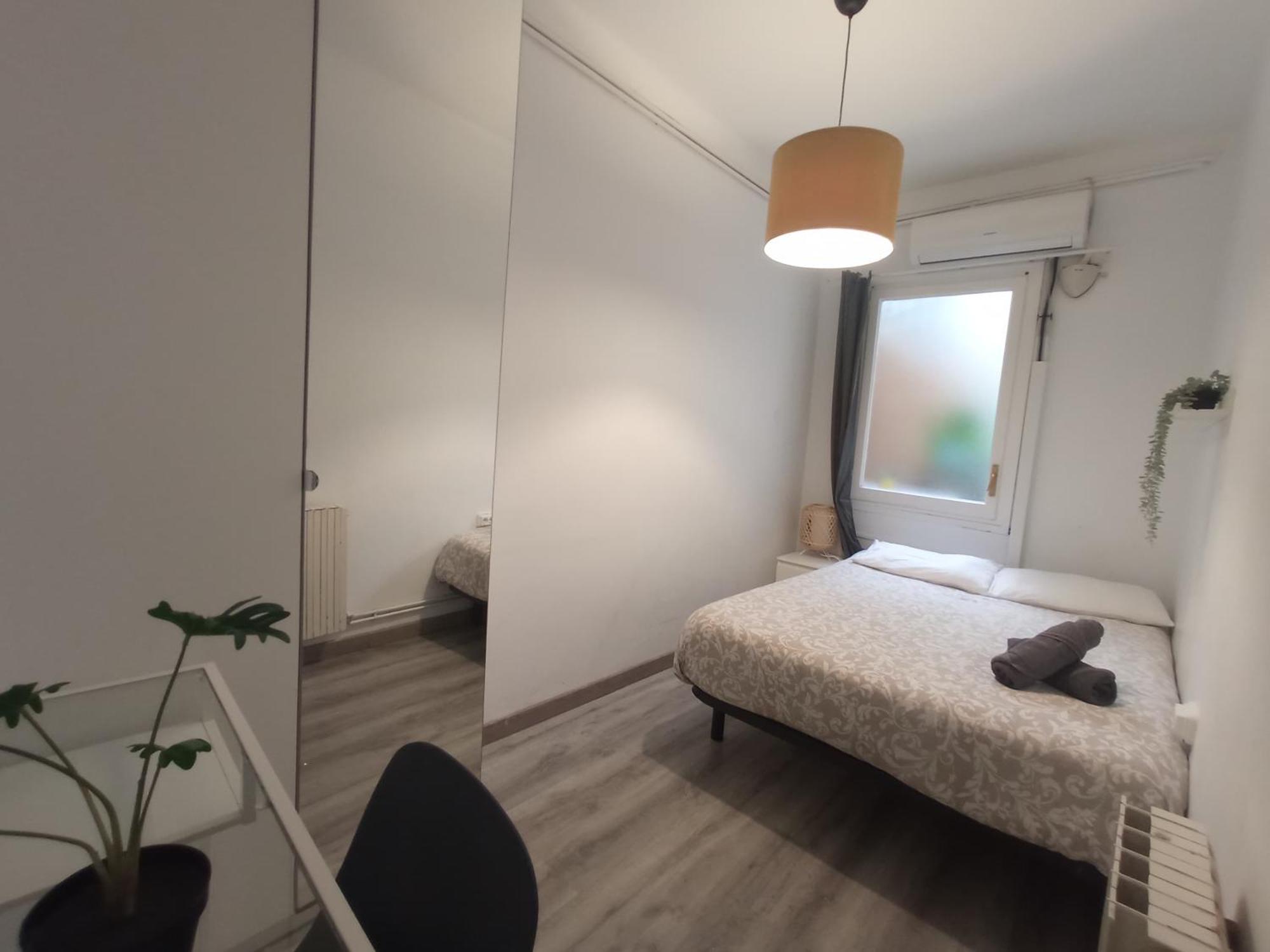 Private Rooms On Tamarit Street - Barcelona, Barcelona